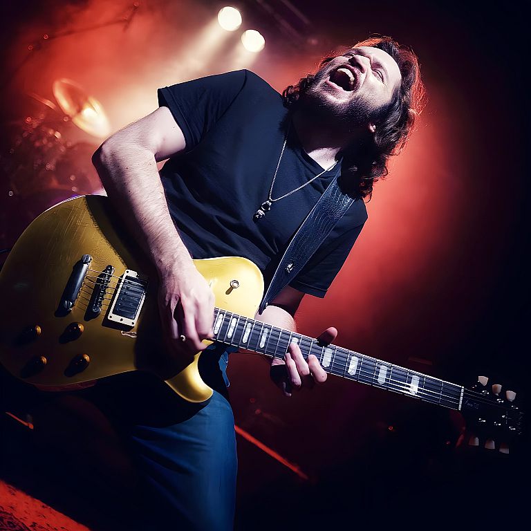 Eric Steckel    BIOGRAPHY    In an era where pedalboards, laptops and samples have become commonplace, Eric Steckel goes against the grain and harkens his listeners back to the days when great guitars were played loudly through great amps. Hailed by many 