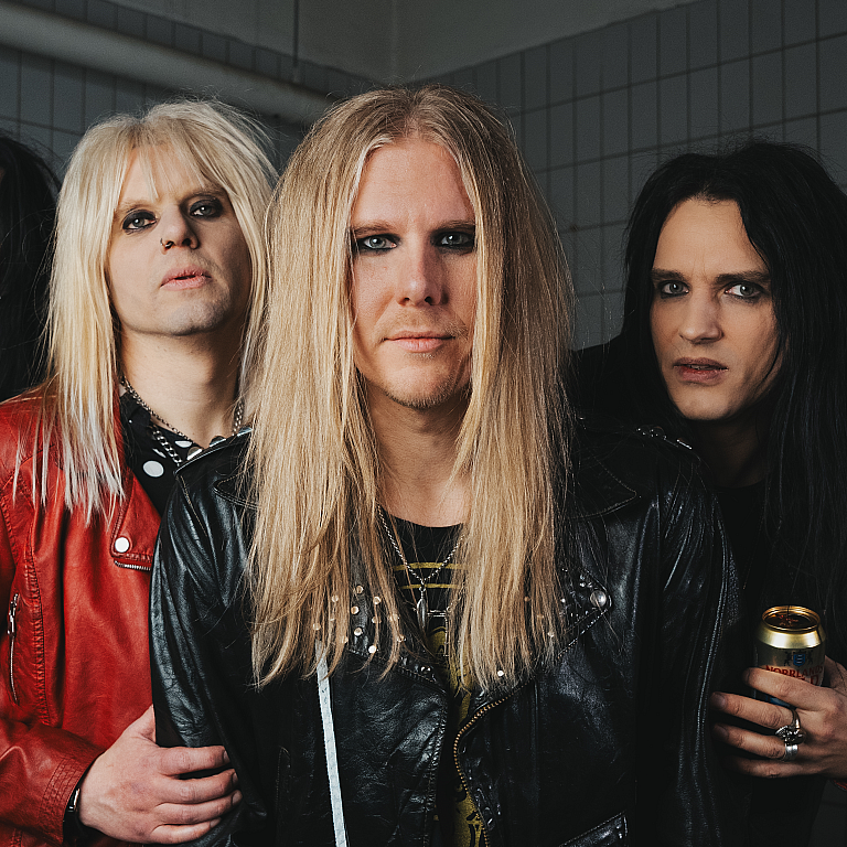 Crashdiet    GO BIG OR GO HOME    It has been the motivational “catchphrase” for the Swedish boys in CRASHDÏET ever since they started out back in the beginning of 2000.      They’ve clearly gone through turbulence a number of times their career, 