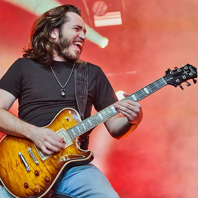 Eric Steckel   In an era where pedalboards, laptops and samples have become commonplace, Eric Steckel goes against the grain and harkens his listeners back to the days when great guitars were played loudly through great amps. Hailed by many as the top ris